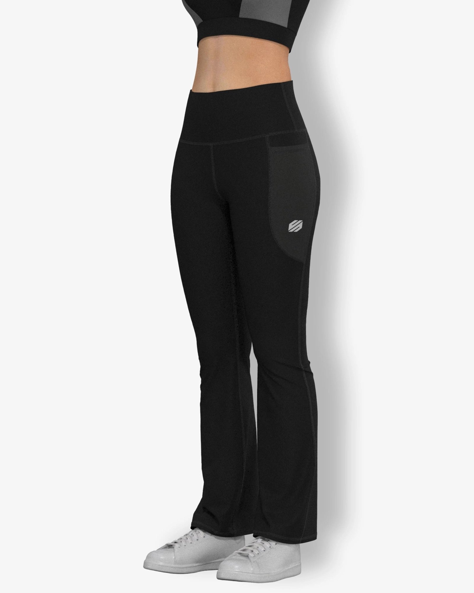 Active Flared Pocket Pants